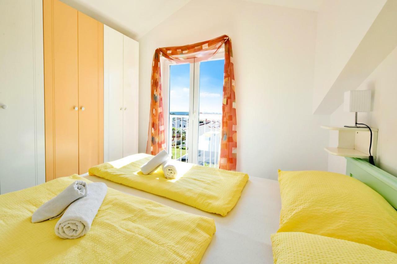 Appartement Apartman Del Mar à Poreč Extérieur photo